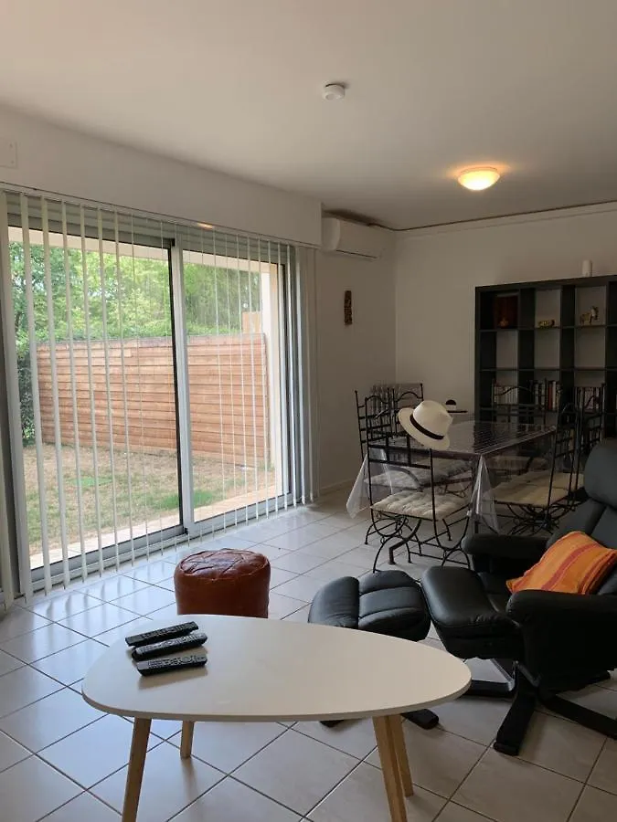 Bel Appartjardin Auch 100M2 6Pers 2Sd 2Wc Parking Gratuit Proche Parc Cine Circa Bus Cces Apartment France
